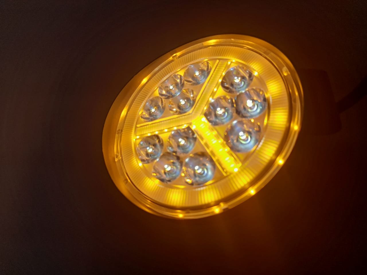 Exploradora Rejilla Redonda 3 LED